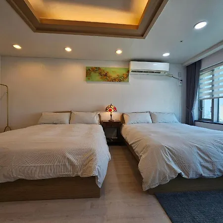 Cozy House Hongdae Apartment